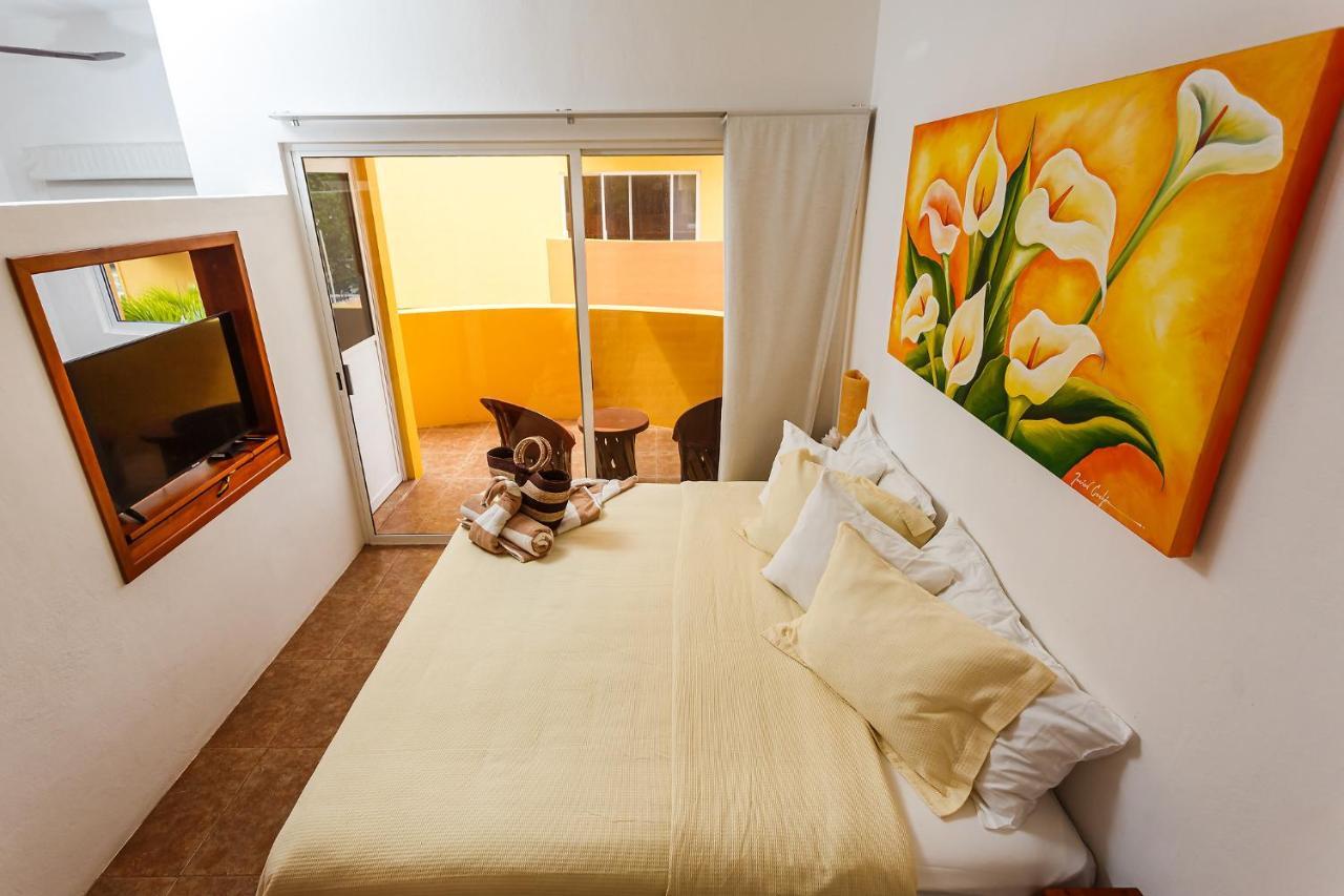Kaam Accommodations Puerto Morelos Bagian luar foto